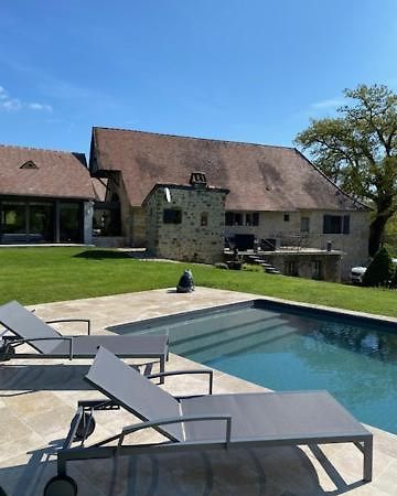 Agreable Chambre D Hote Avec Piscine Et Jacuzzi Thegra Exterior photo