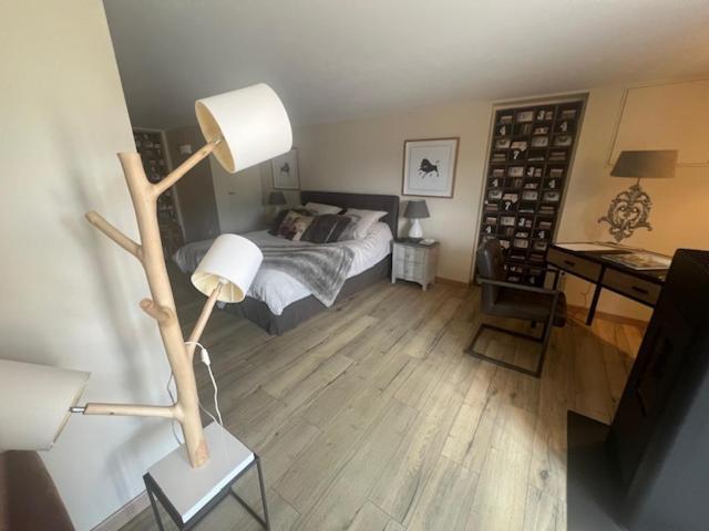 Agreable Chambre D Hote Avec Piscine Et Jacuzzi Thegra Exterior photo