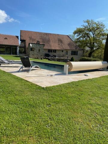 Agreable Chambre D Hote Avec Piscine Et Jacuzzi Thegra Exterior photo